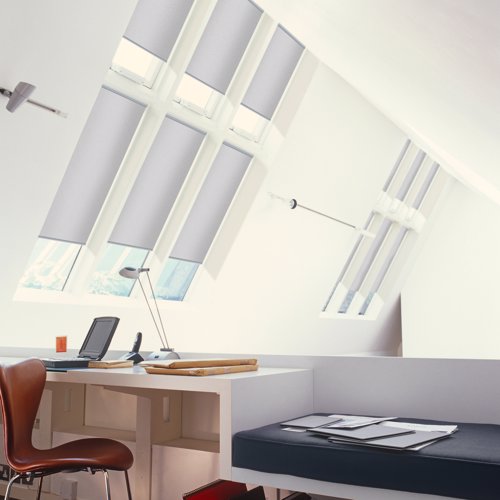 Inspirace Roller blind for roof windows R-Lite
