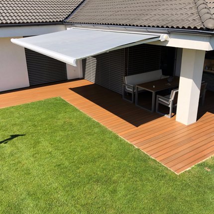 Inspirace Terrace awning with a load-bearing profile STELA

