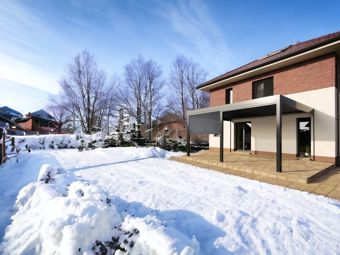 How to use a pergola in autumn and winter?