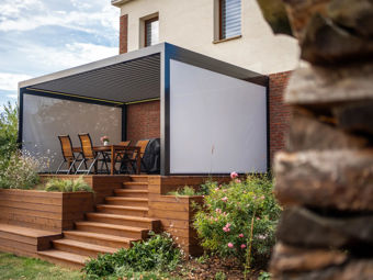 Colour Trends in Sun Shading: Why Anthracite is Colour Number One