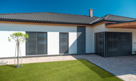 How to Recognize a Quality Exterior Blind: Focus on Details and Materials