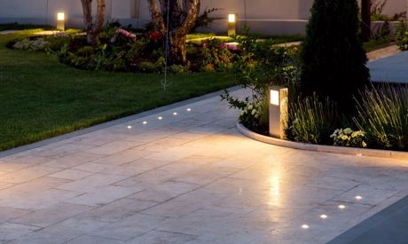Lighting (not only) for pergolas: how to choose the best light for garden summerhouse and garden?