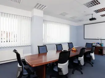 Vertical blinds: shading of angled windows, niches and horizontal surfaces